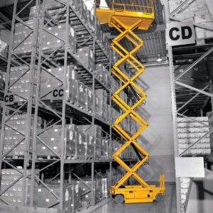 Аренда электрического ножничного подъемника Haulotte Compact 14 с рабочей высотой 13,85 метров в Минске